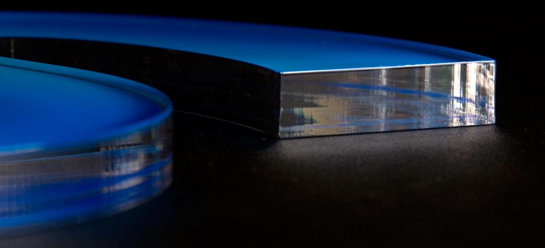Řezání plastů a plexiskla laserem